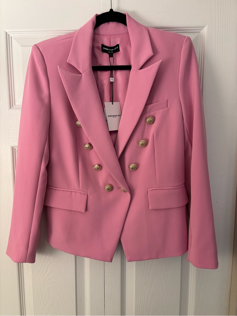 Generation Love Delilah Crepe Blazer in Candy Pink 🎀 - Picture 3 of 5